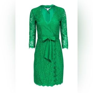 NWT Diane Von Furstenberg Julianna Lace Wrap Dress, Size 6